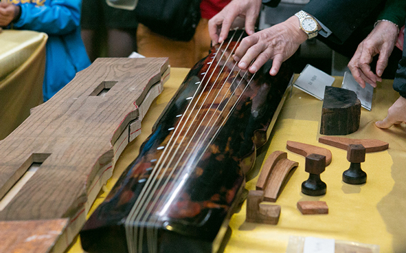 Guqin Making Technique by Choi Chang Sau Qin Making Society